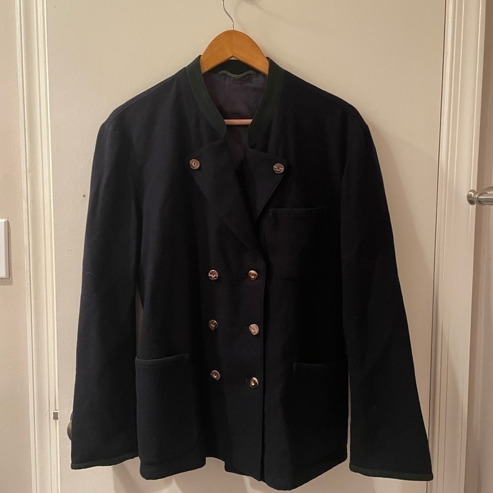 Lorenfrey Soft Wool Navy Sailor Style Green Trimmed Coat with unique wood button - Picture 8 of 11